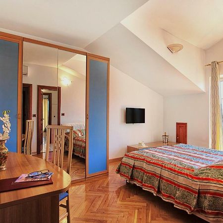 Villa Sveta Eufemija - Bed And Breakfast Rovinj Exterior photo